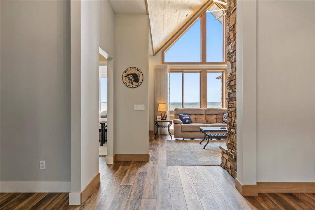 12583 N Pelican LN, Merrifield, MN 56465