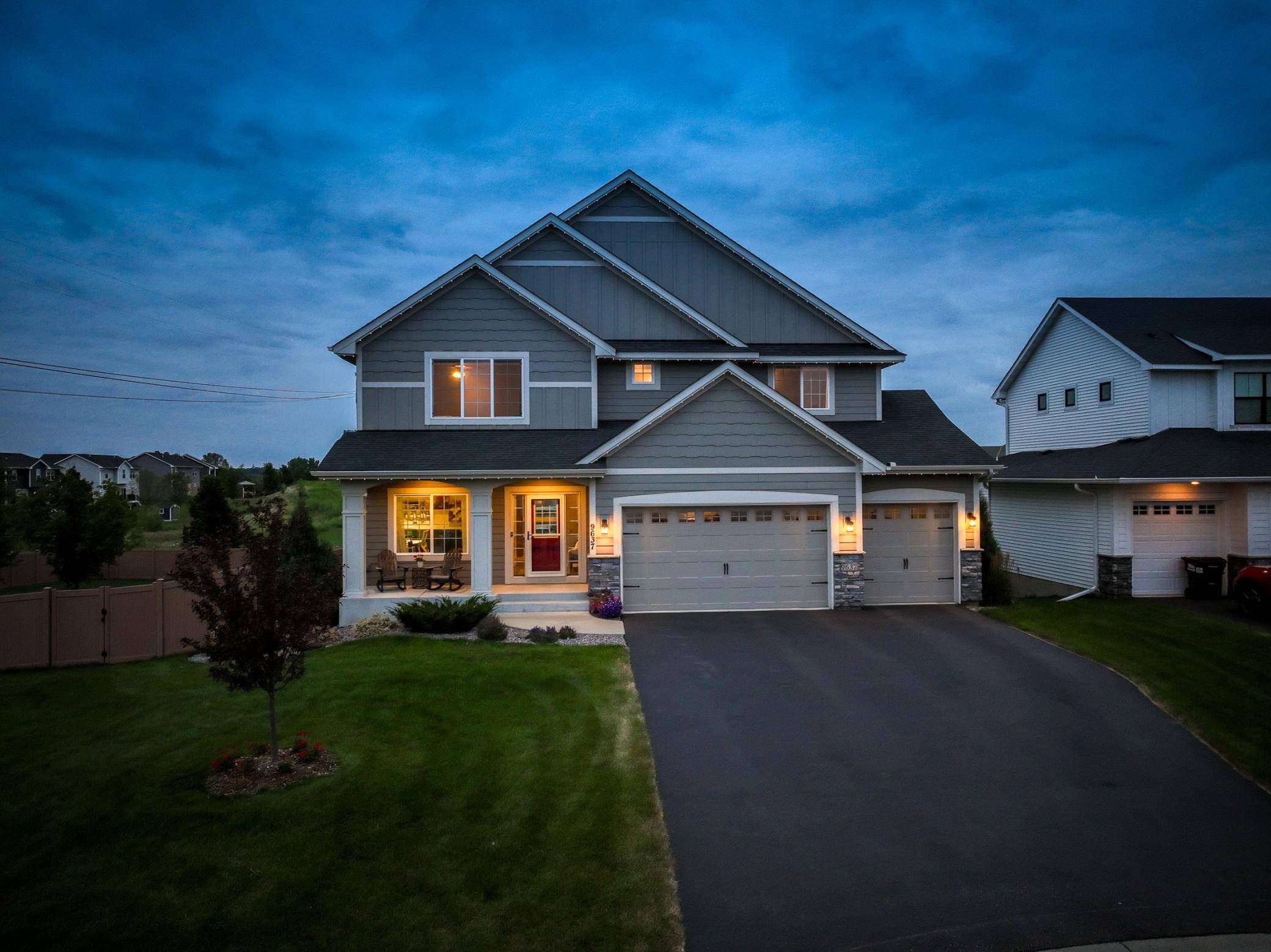 9637 West Wind CIR, Woodbury, MN 55129