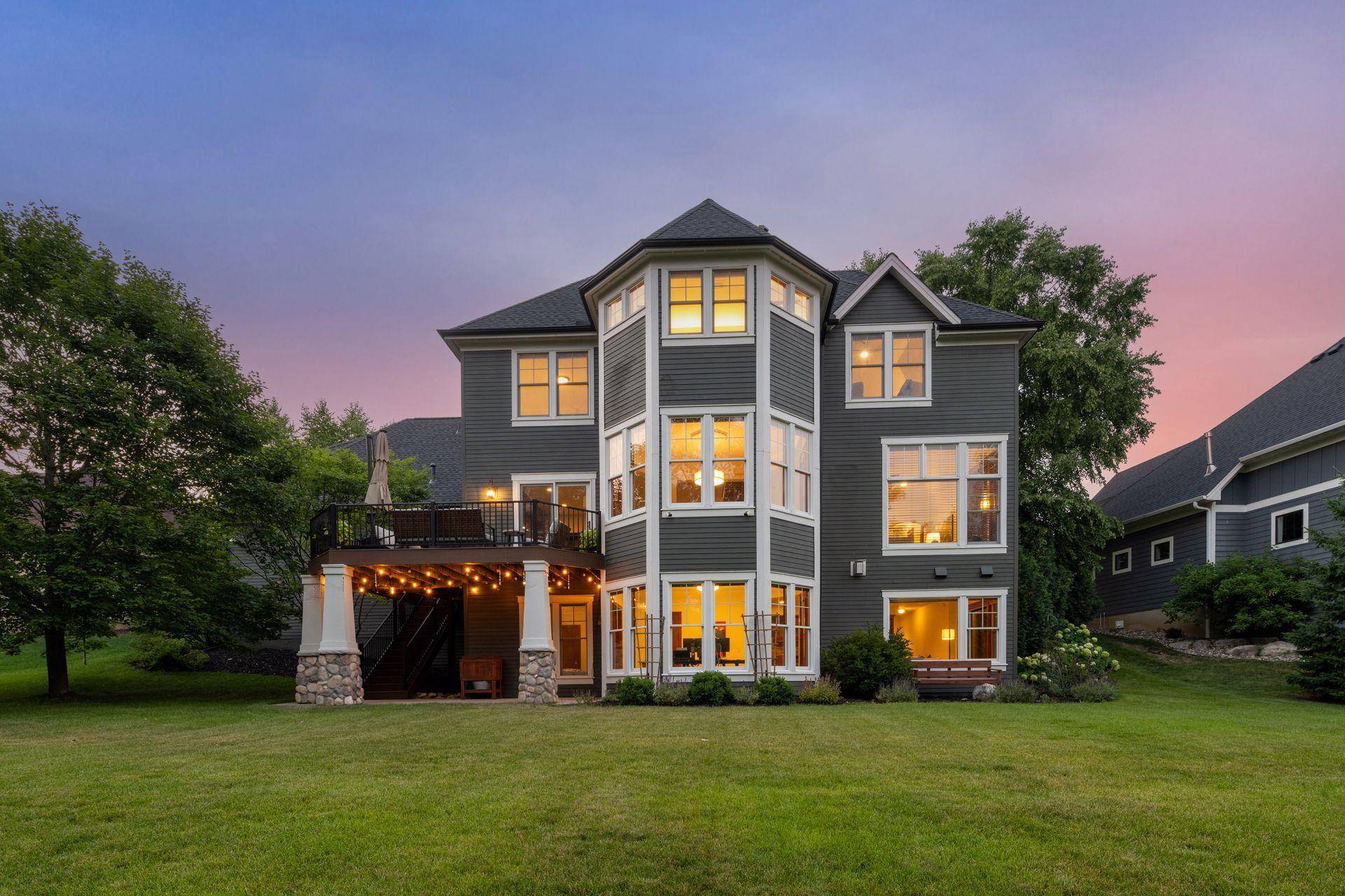 10921 Bentwater LN, Woodbury, MN 55129
