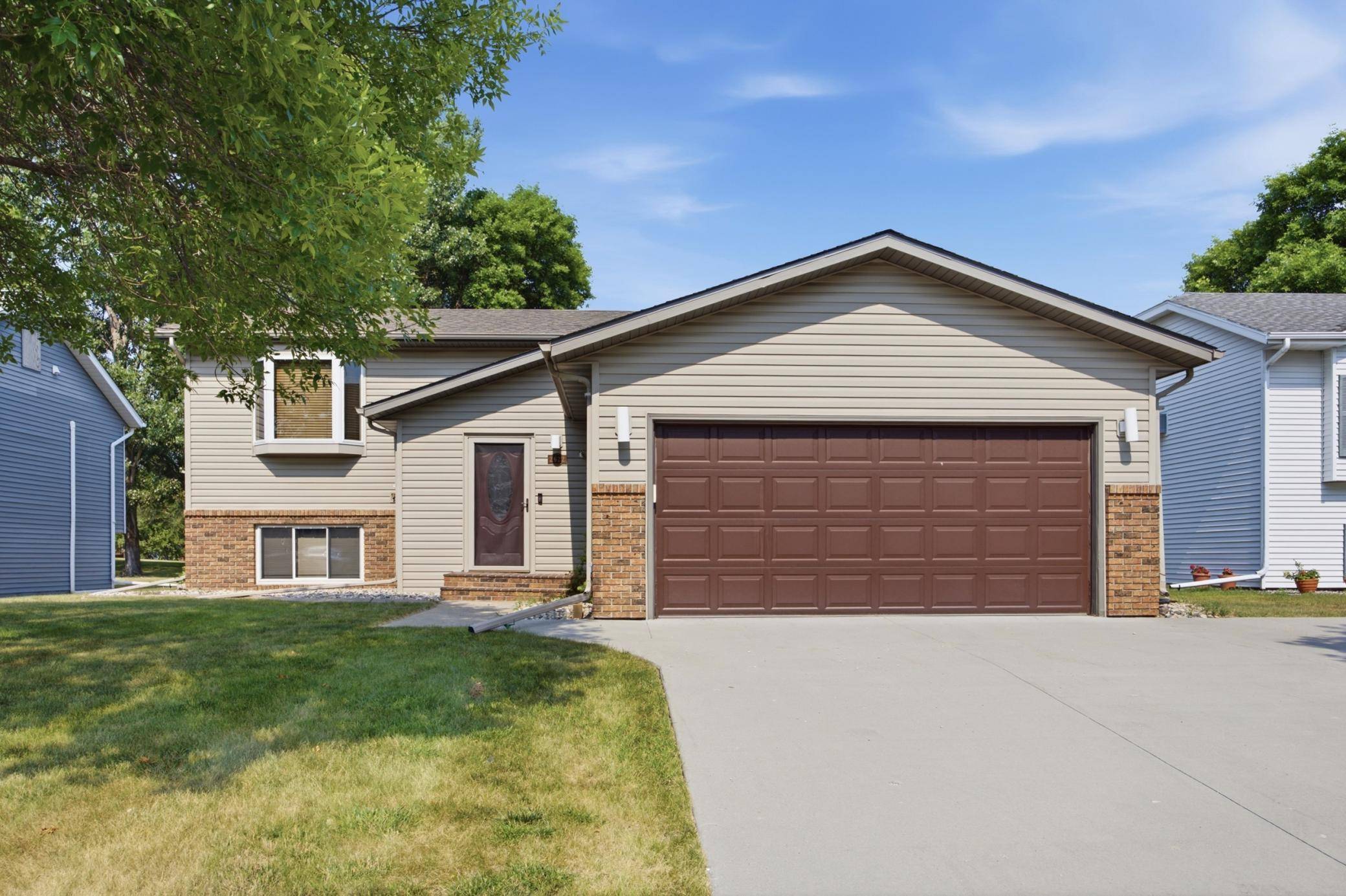 2622 29th AVE S, Moorhead, MN 56560