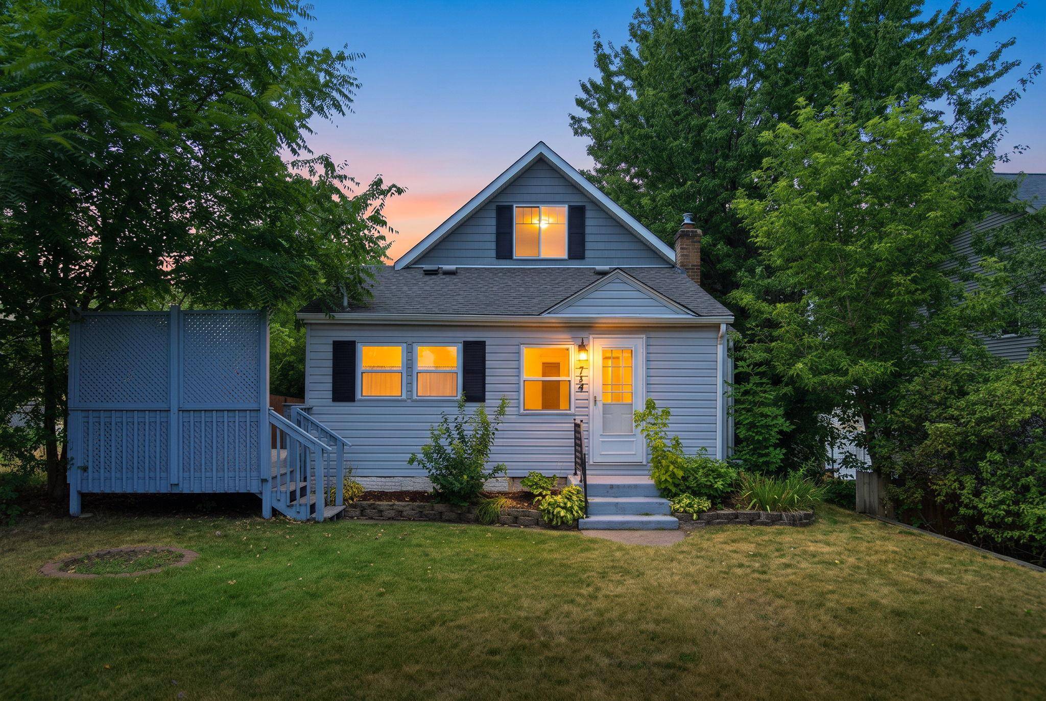 724 1st AVE NW, New Brighton, MN 55112