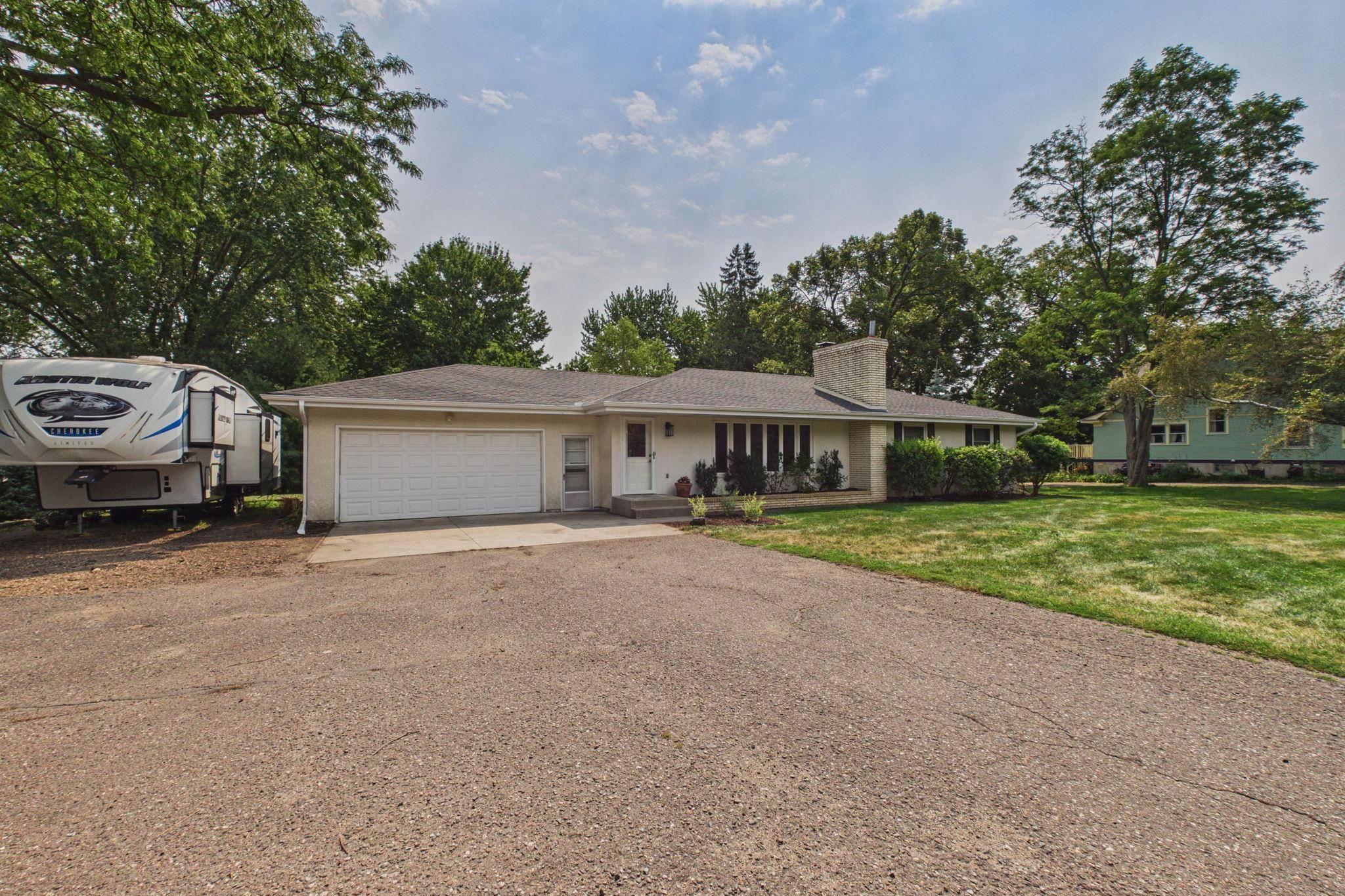 3287 Lake Elmo AVE N, Lake Elmo, MN 55042