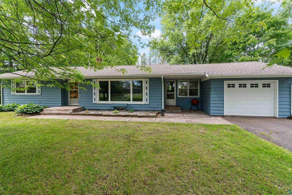 908 Lakeshore DR, Moose Lake, MN 55767