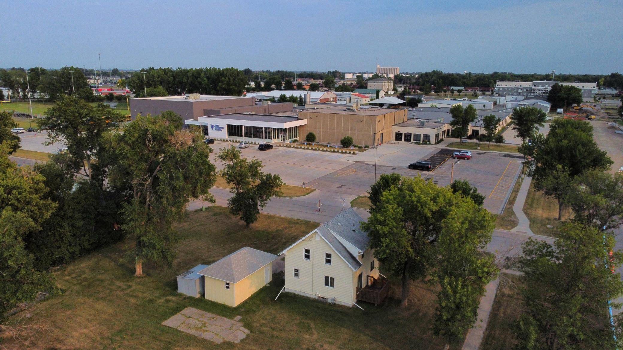 1706 N 4th AVE, Moorhead, MN 56560
