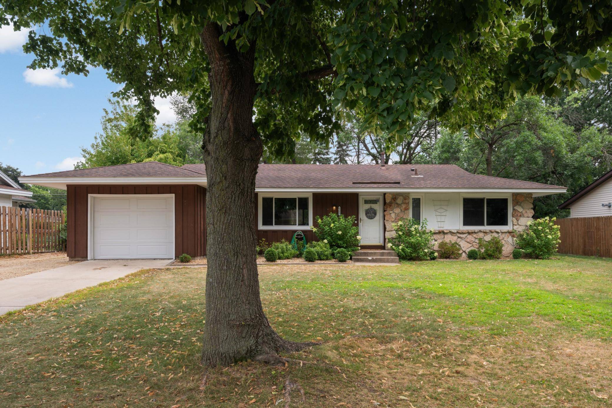 8383 Henna AVE S, Cottage Grove, MN 55016