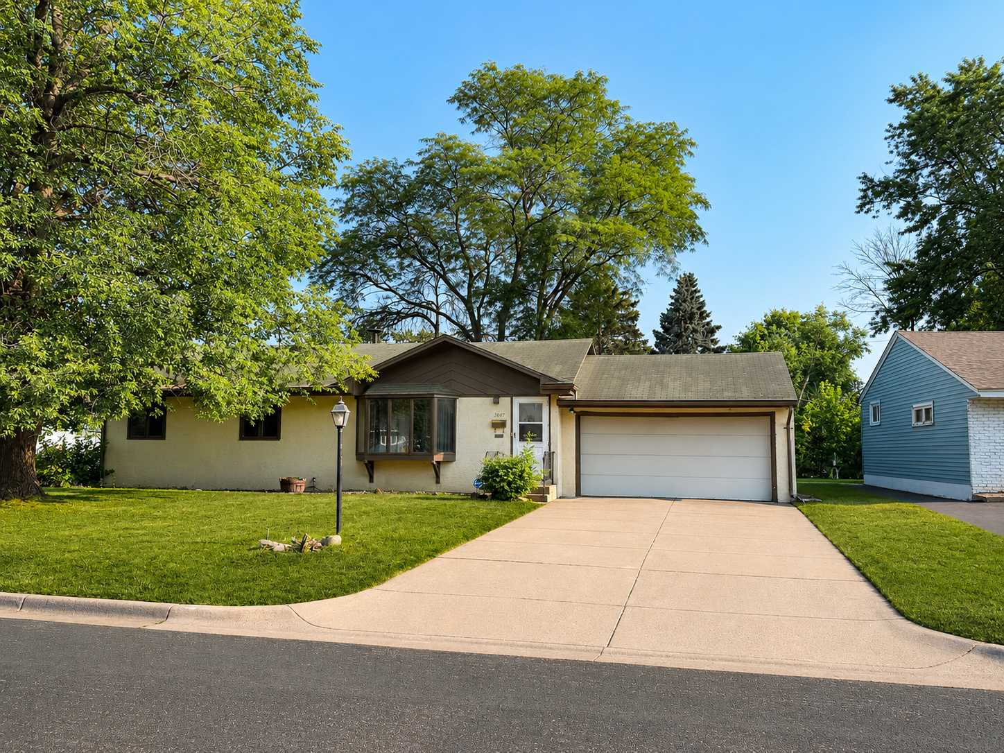 3007 Nash RD, Brooklyn Center, MN 55429