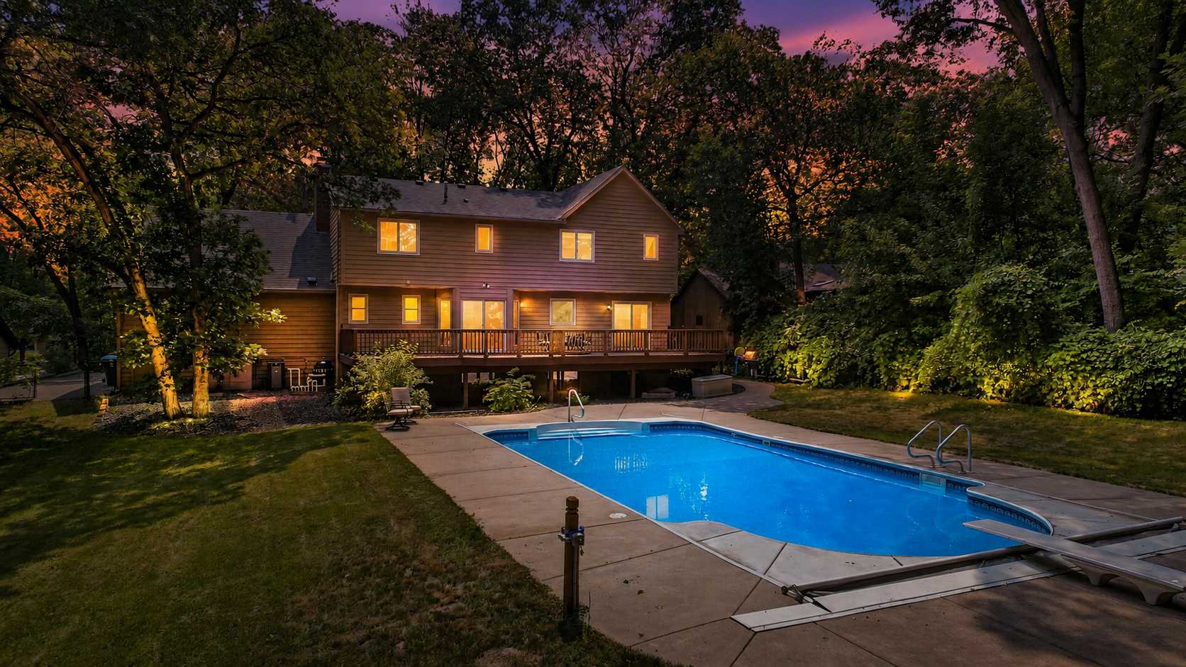 867 Lois LN, Lino Lakes, MN 55014
