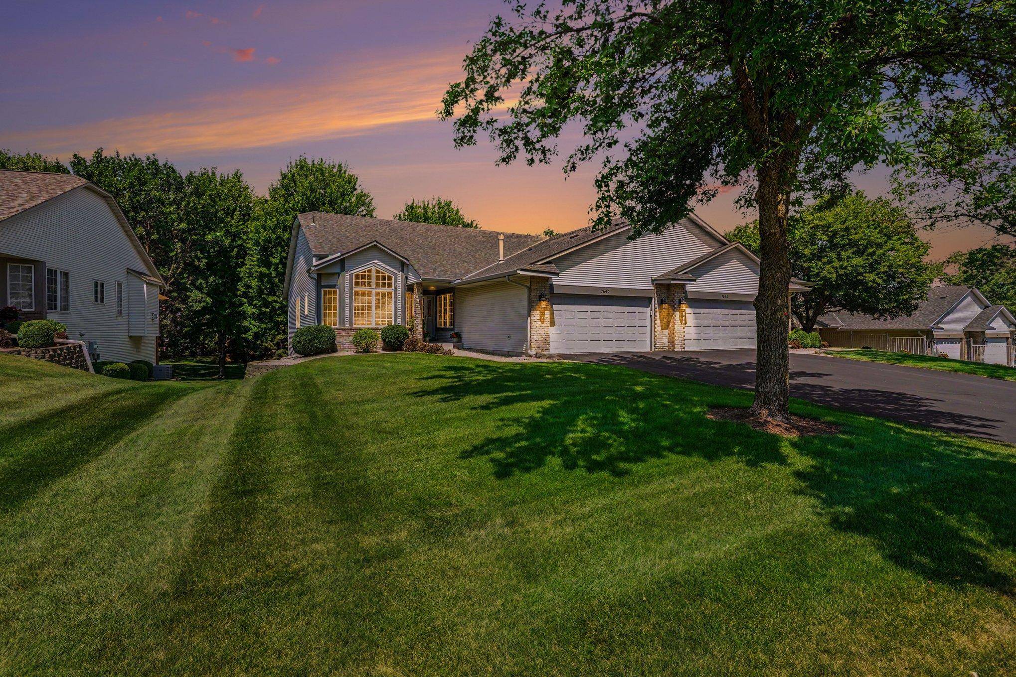 7640 Teal RD, Woodbury, MN 55125