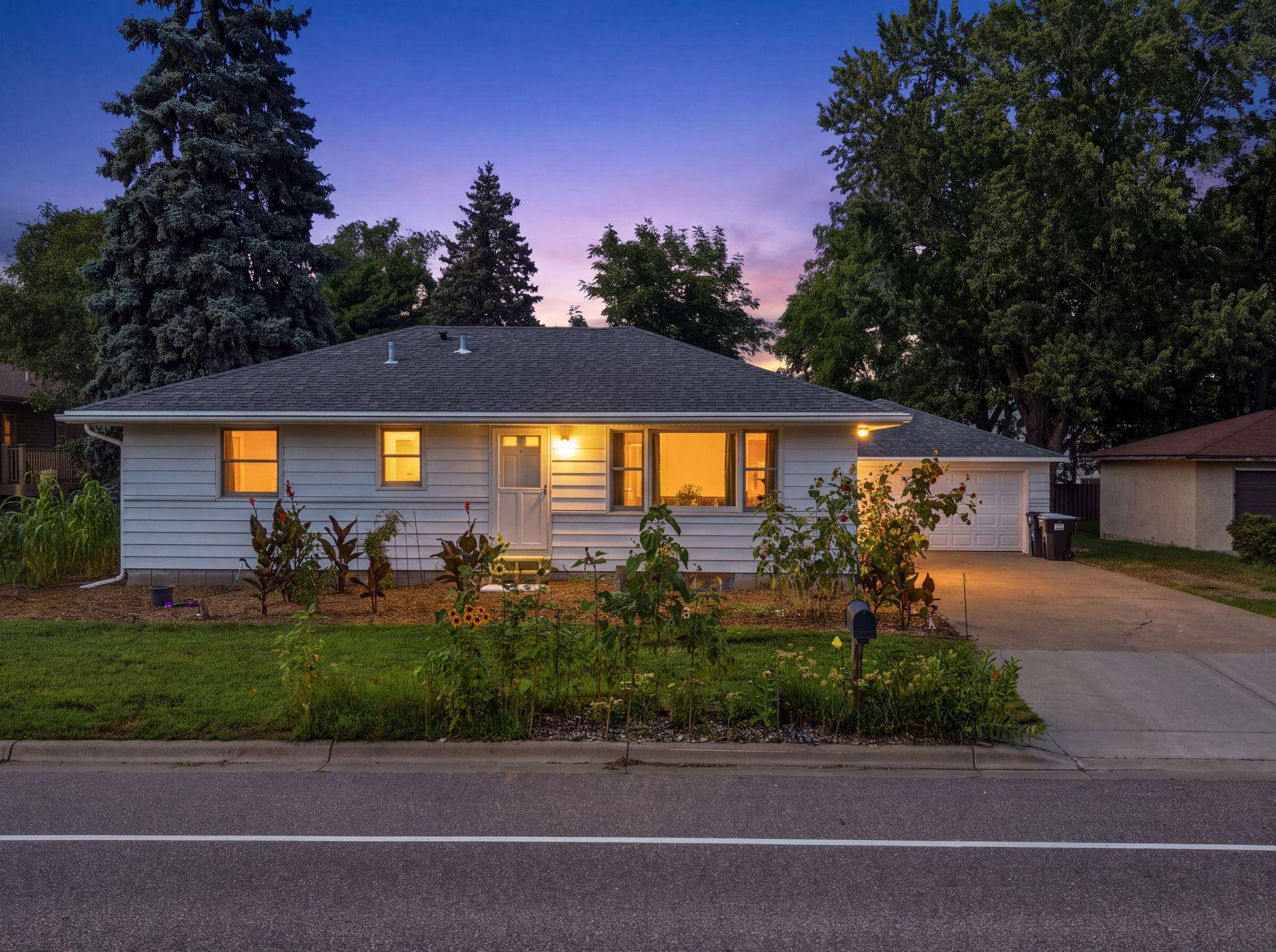 959 North ST, Anoka, MN 55303
