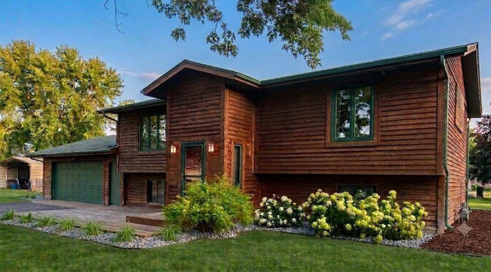 24 Bluffview CT, Lake City, MN 55041
