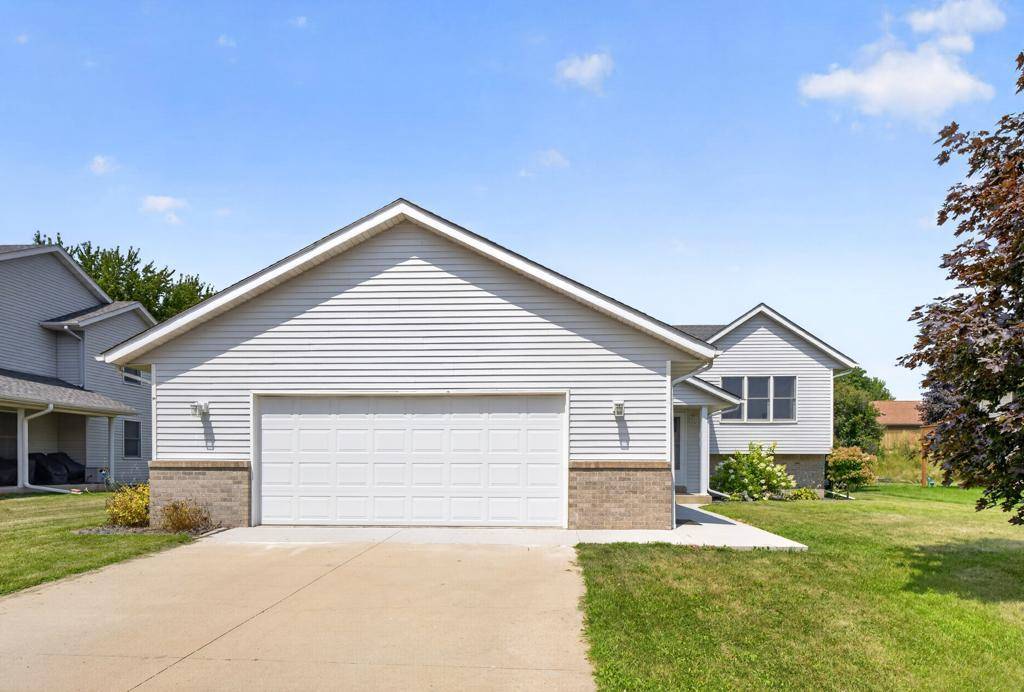 290 5th AVE SE, Plainview, MN 55964