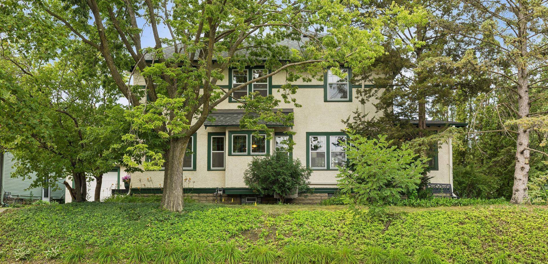3001 W 47th ST, Minneapolis, MN 55410