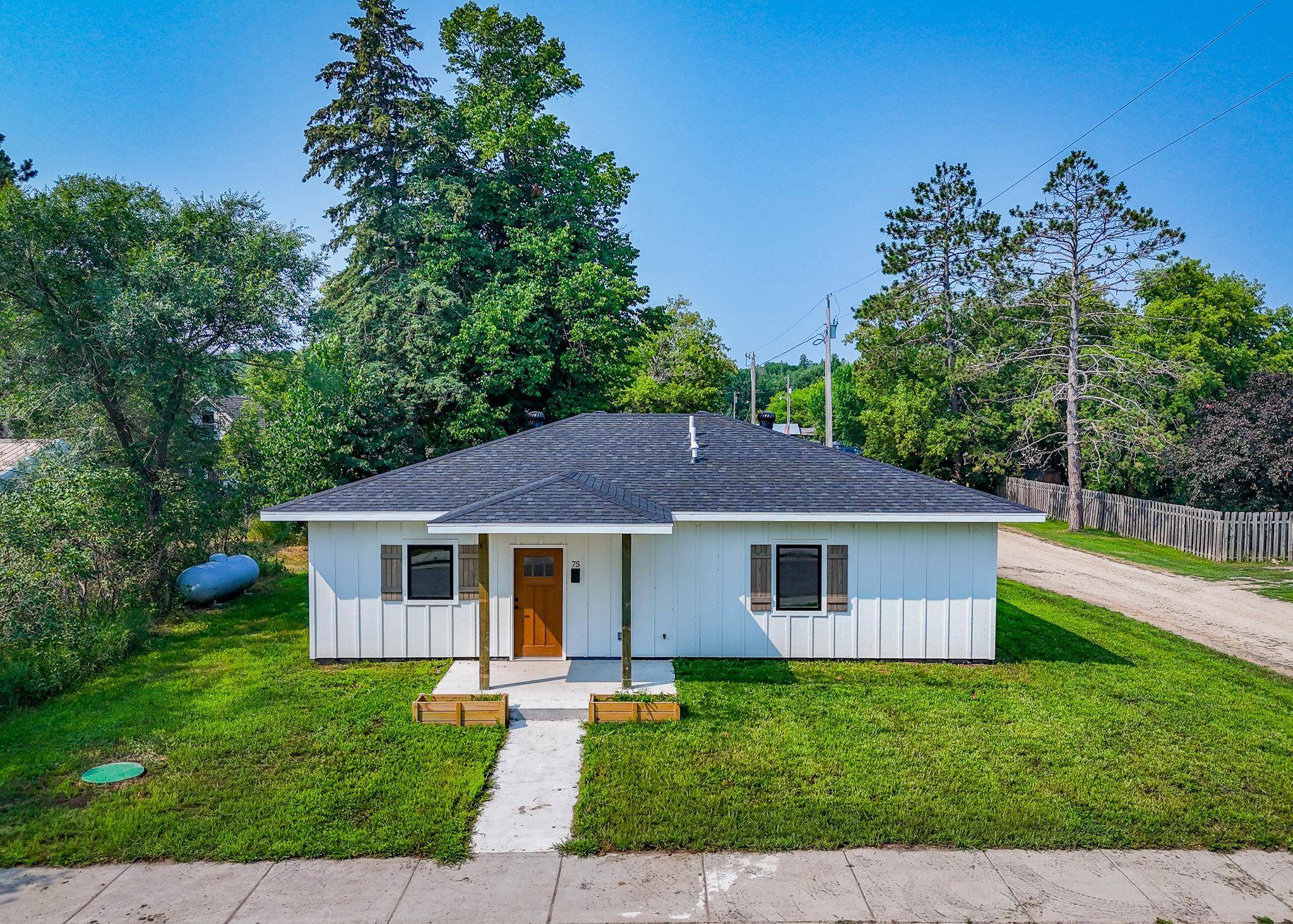 75 2nd AVE NE, Laporte, MN 56461