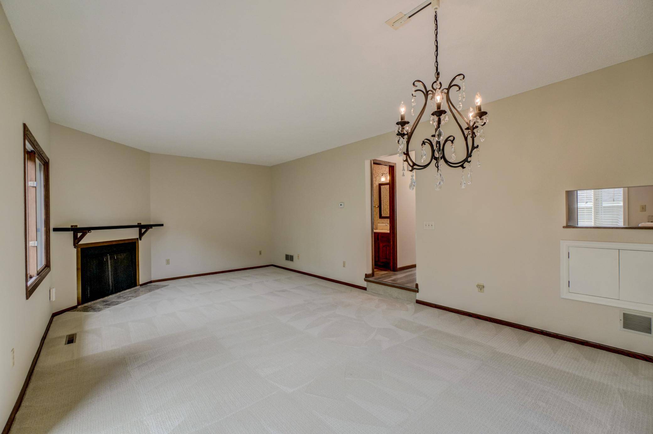 2174 Tower CT, Woodbury, MN 55125