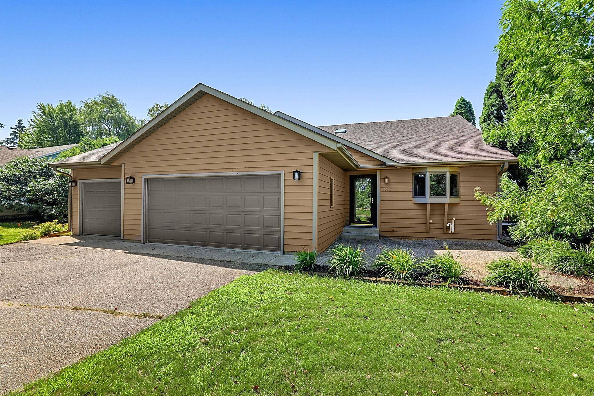 6022 Prairie Rose DR, Saint Cloud, MN 56303