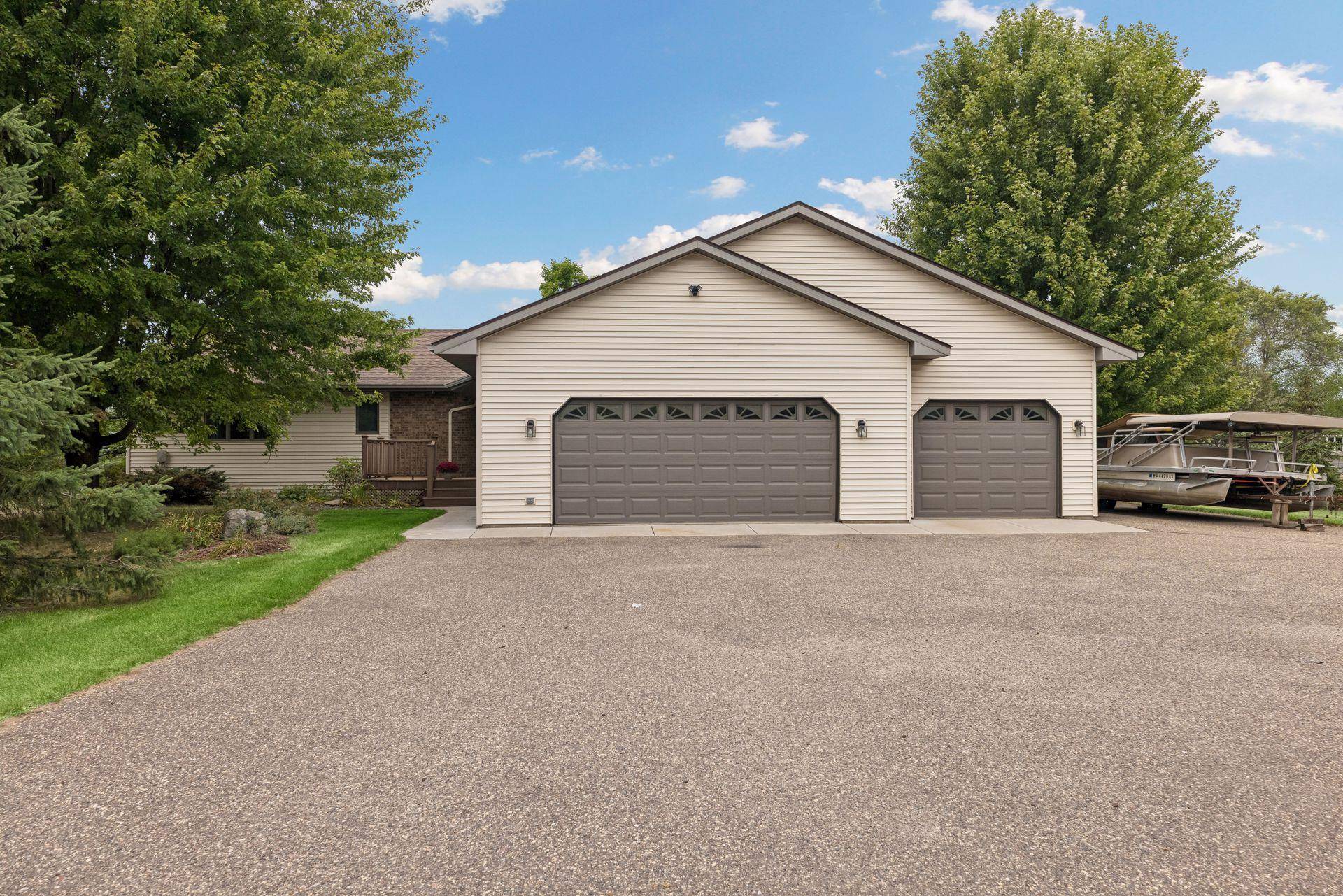 536 Raider DR, Hudson, WI 54016