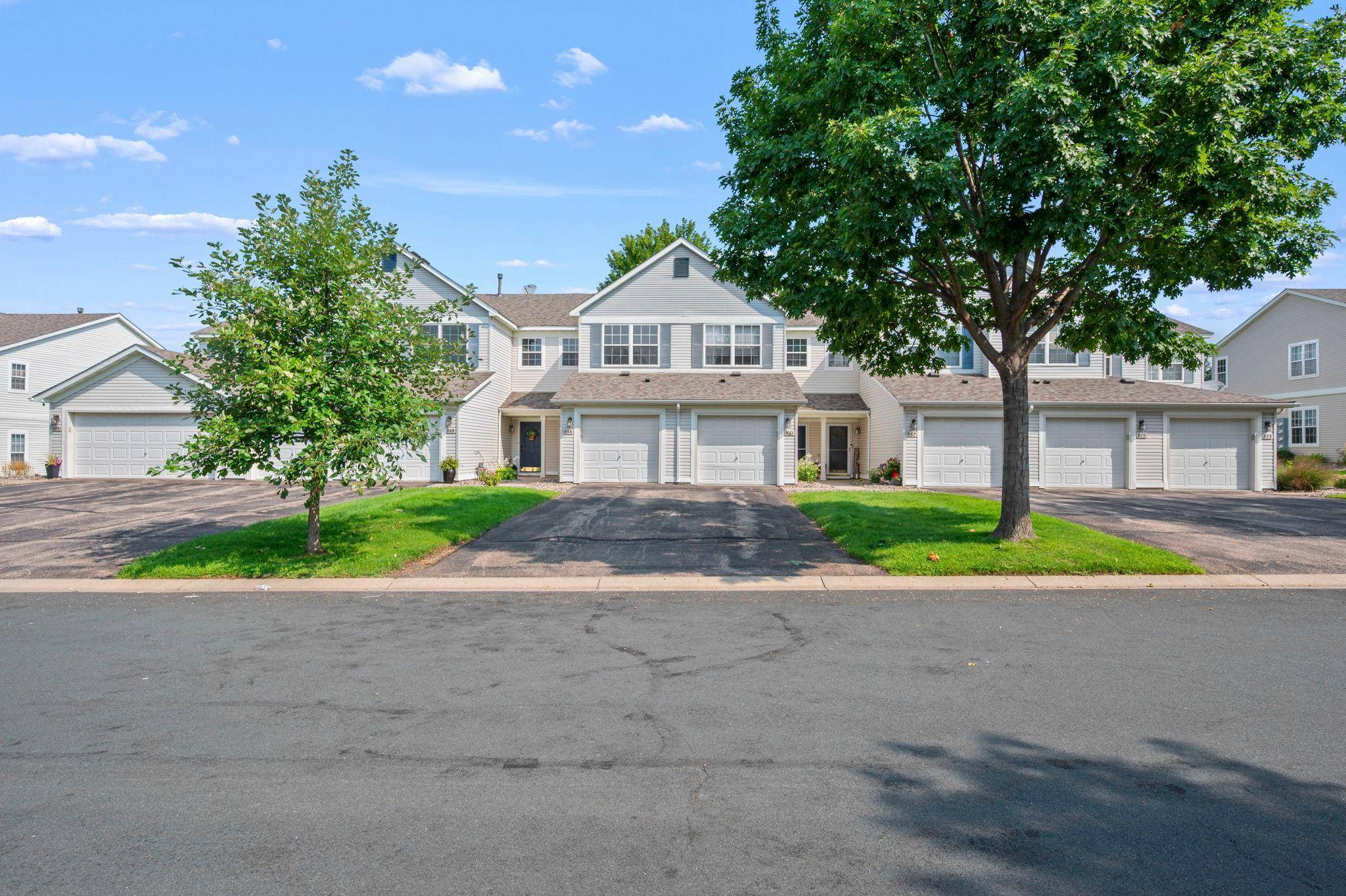 855 Providence DR, Shakopee, MN 55379