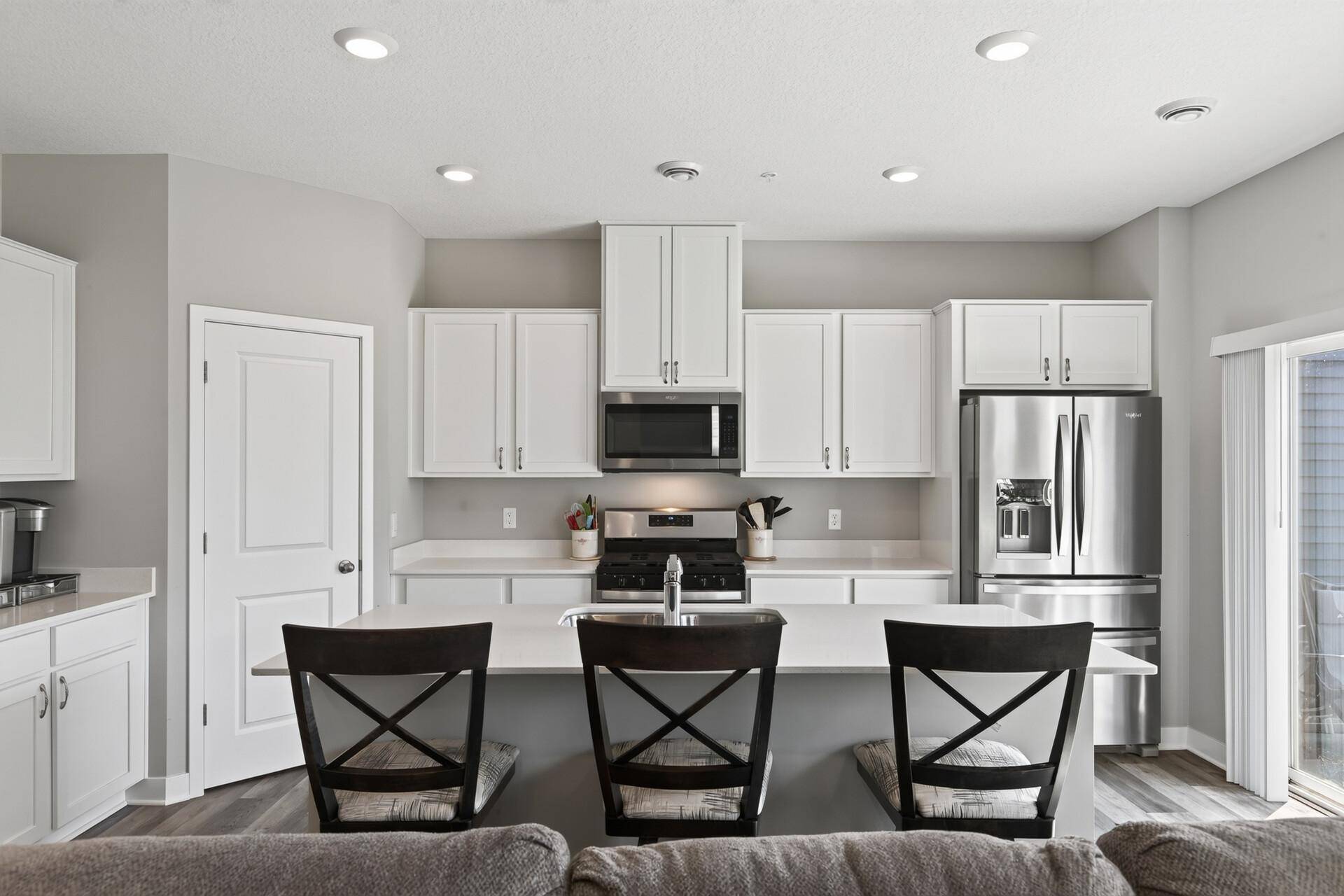 12536 Guadalcanal CIR NE #E, Blaine, MN 55449