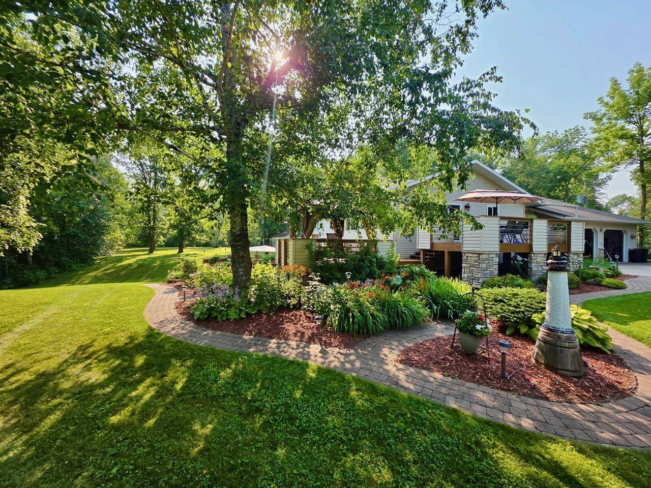 1872 State Highway 11 SE, Baudette, MN 56623