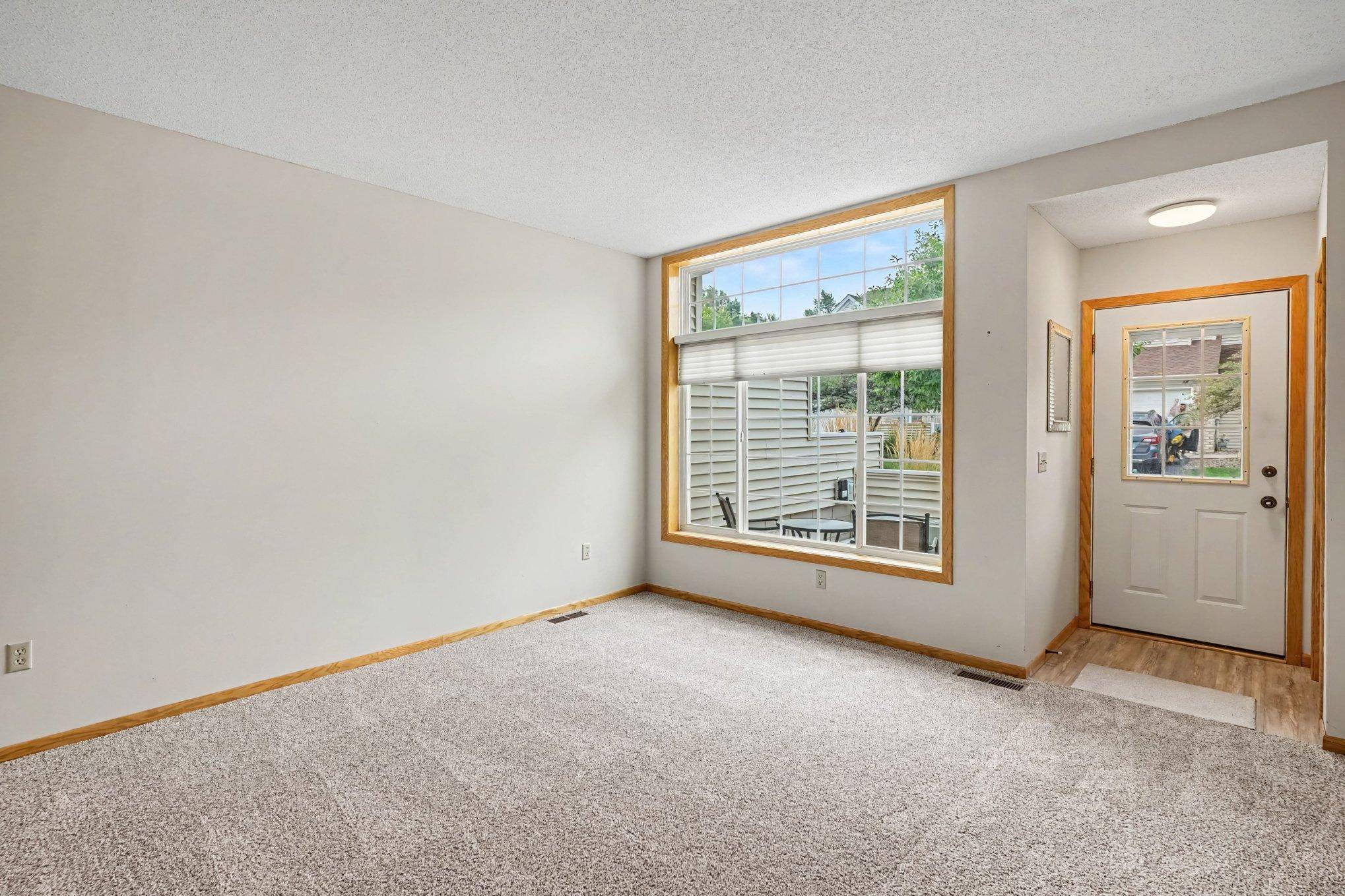 15345 Greenhaven LN #103, Burnsville, MN 55306