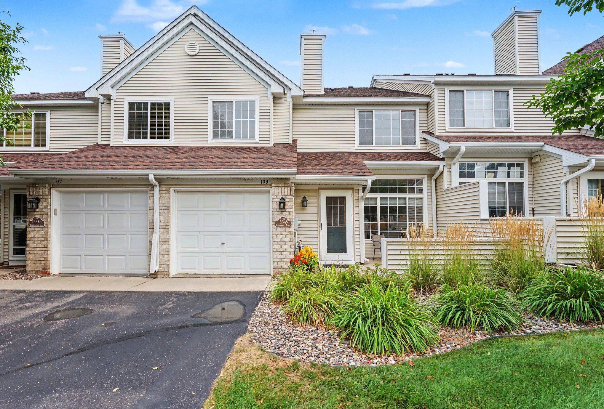 15345 Greenhaven LN #103, Burnsville, MN 55306