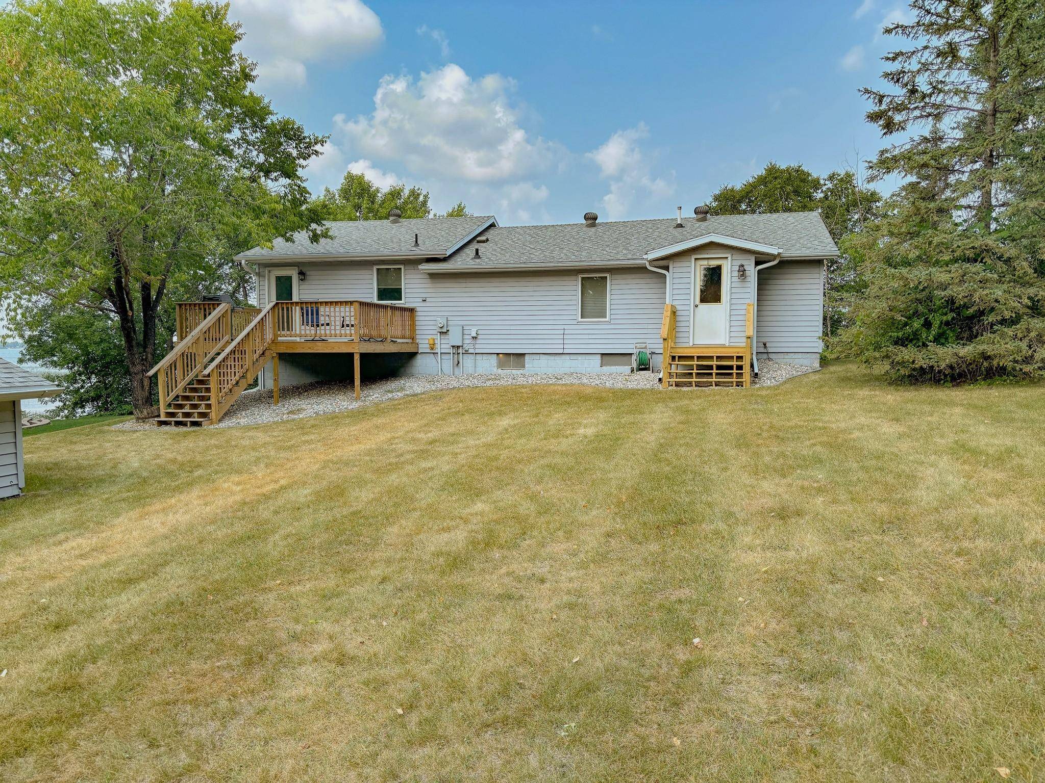 511 E Front ST, Battle Lake, MN 56515