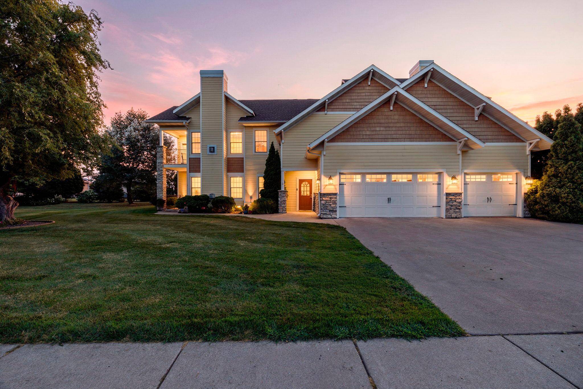 755 Hickory WAY #2, Lake City, MN 55041