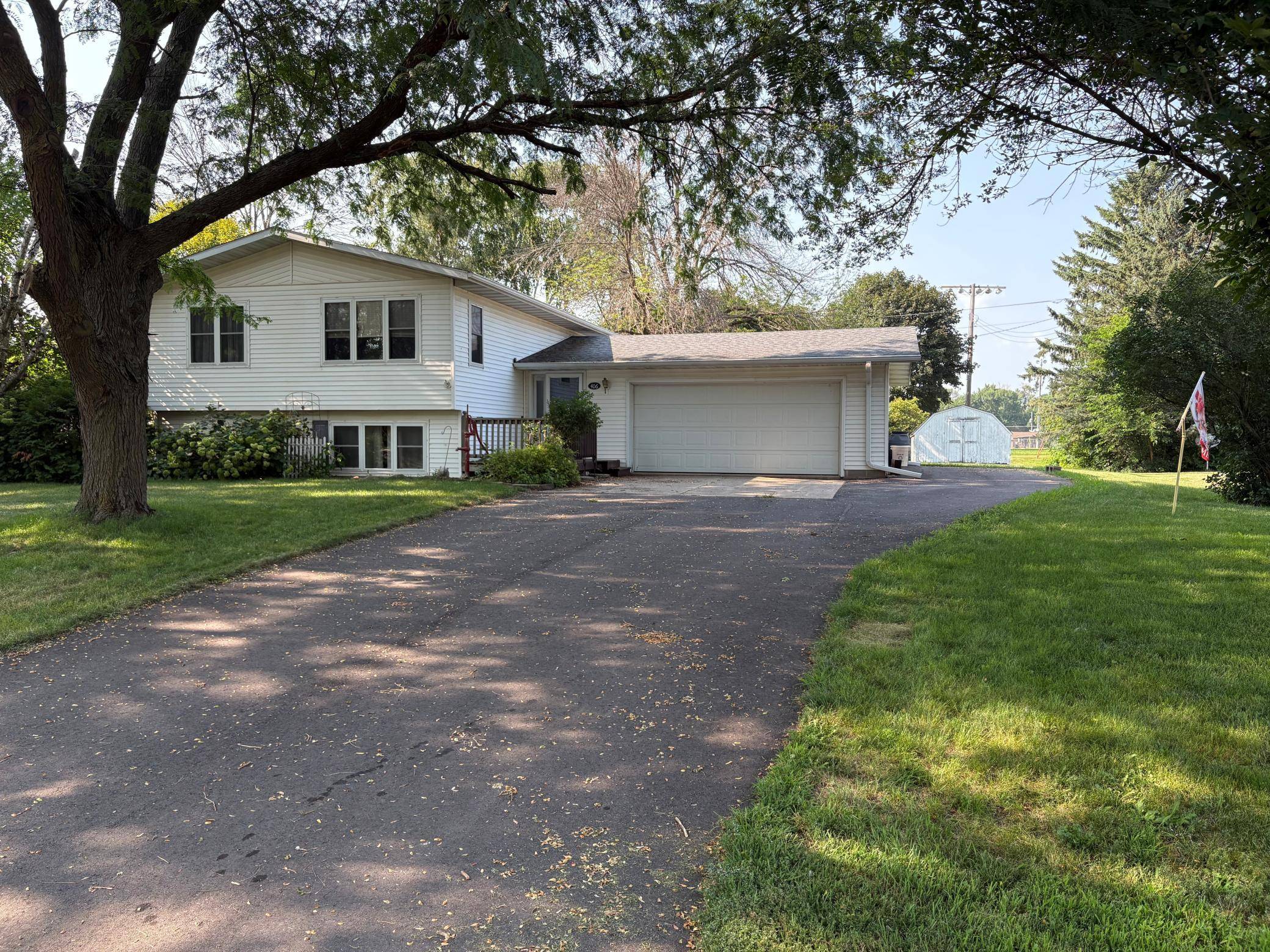 406 Noland AVE, Hayward, MN 56043