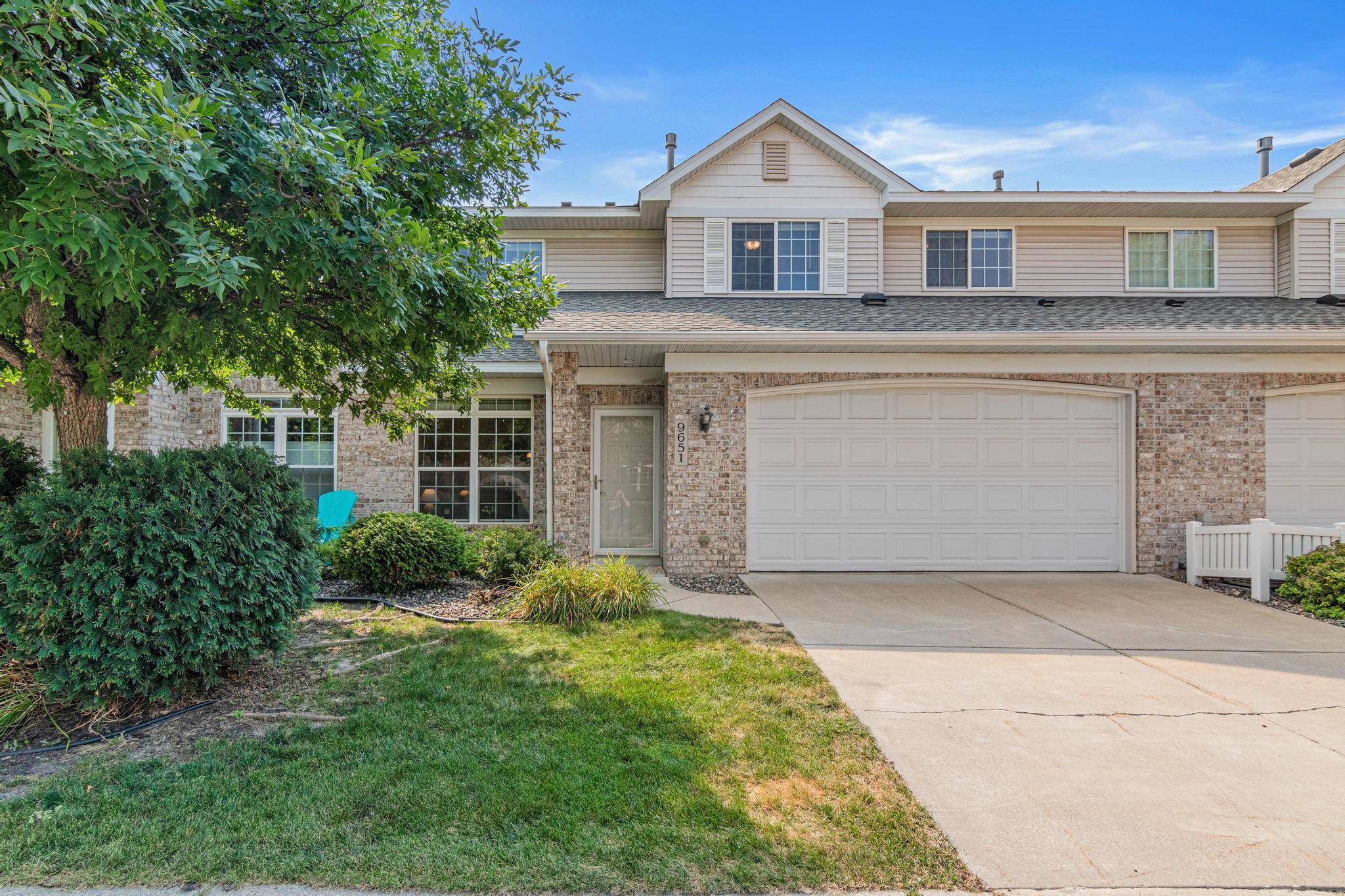 9651 Belmont LN, Eden Prairie, MN 55347