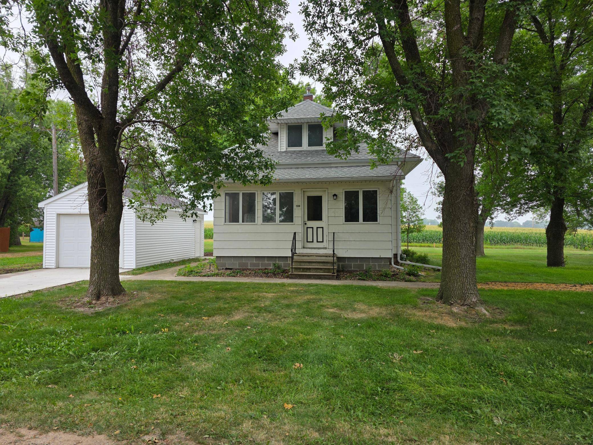 104 Bertha AVE S, Ihlen, MN 56164