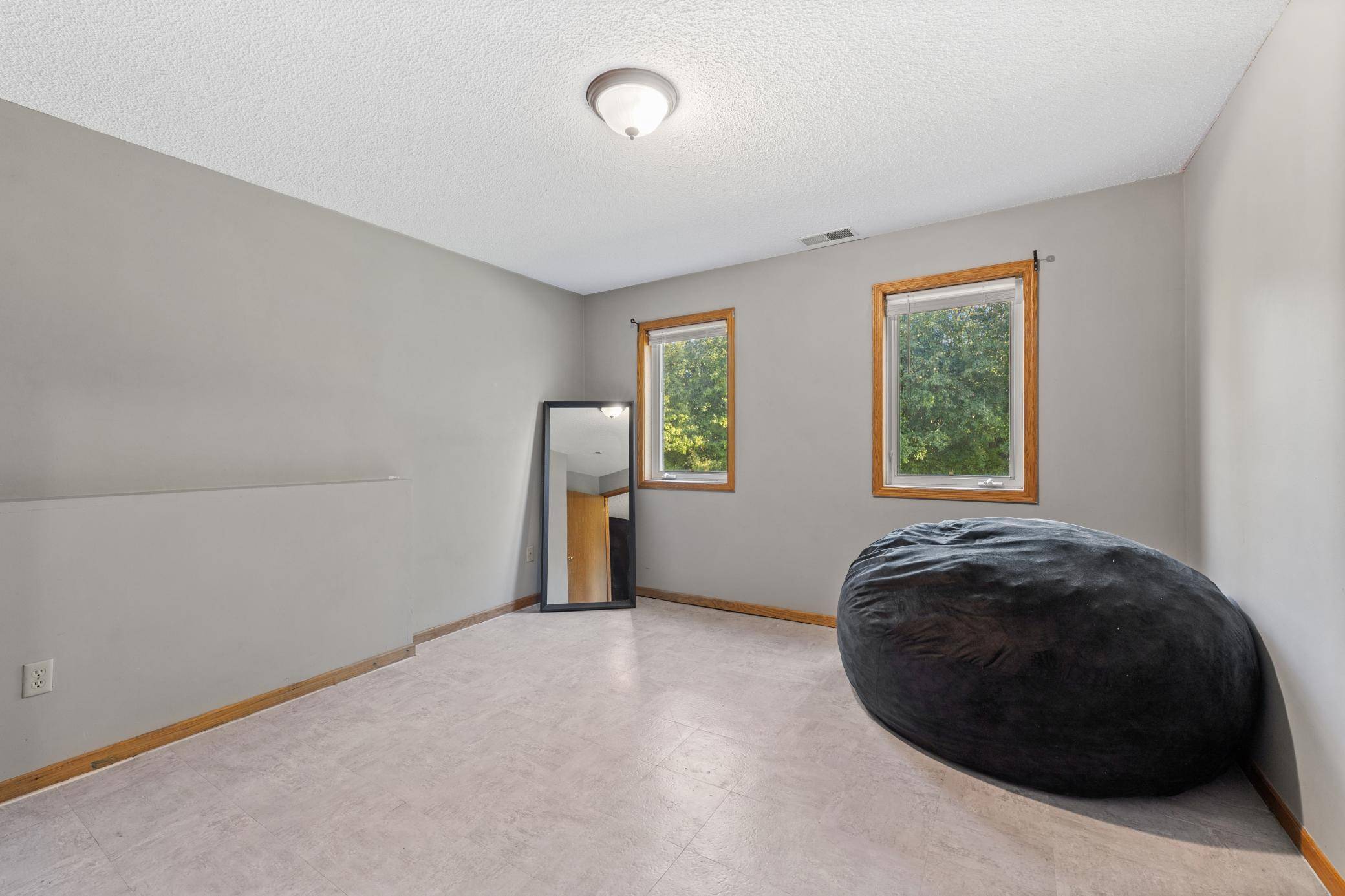 6314 Cavell CT, Brooklyn Park, MN 55428