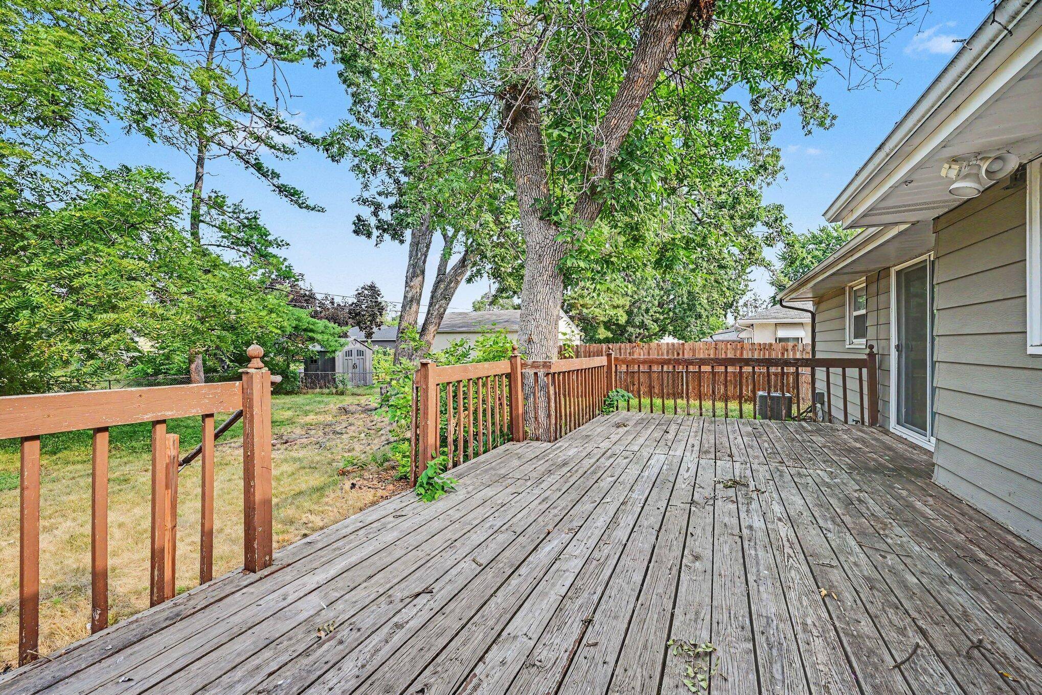 5931 Zenith AVE N, Brooklyn Center, MN 55429