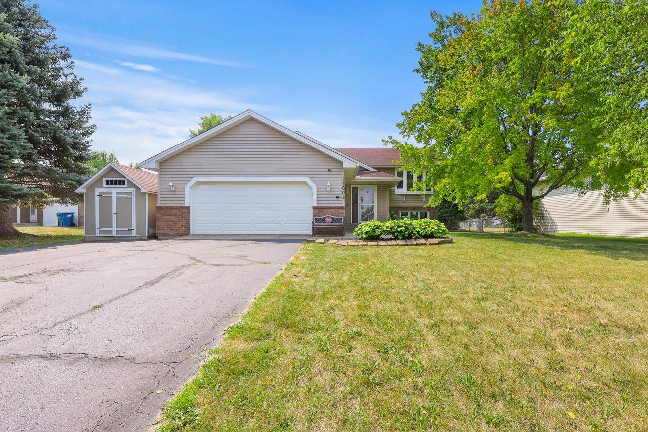 12601 92nd PL N, Maple Grove, MN 55369