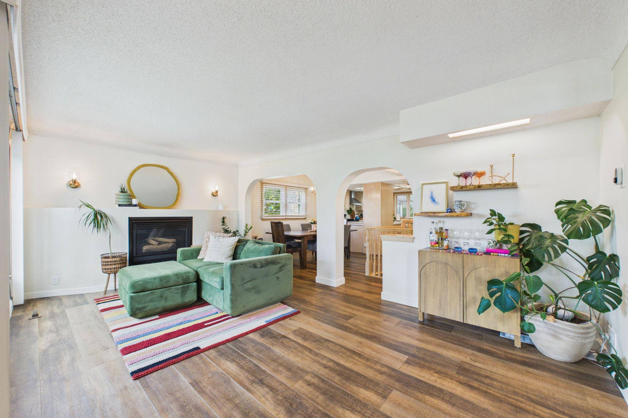 1234 Como BLVD E, Saint Paul, MN 55117