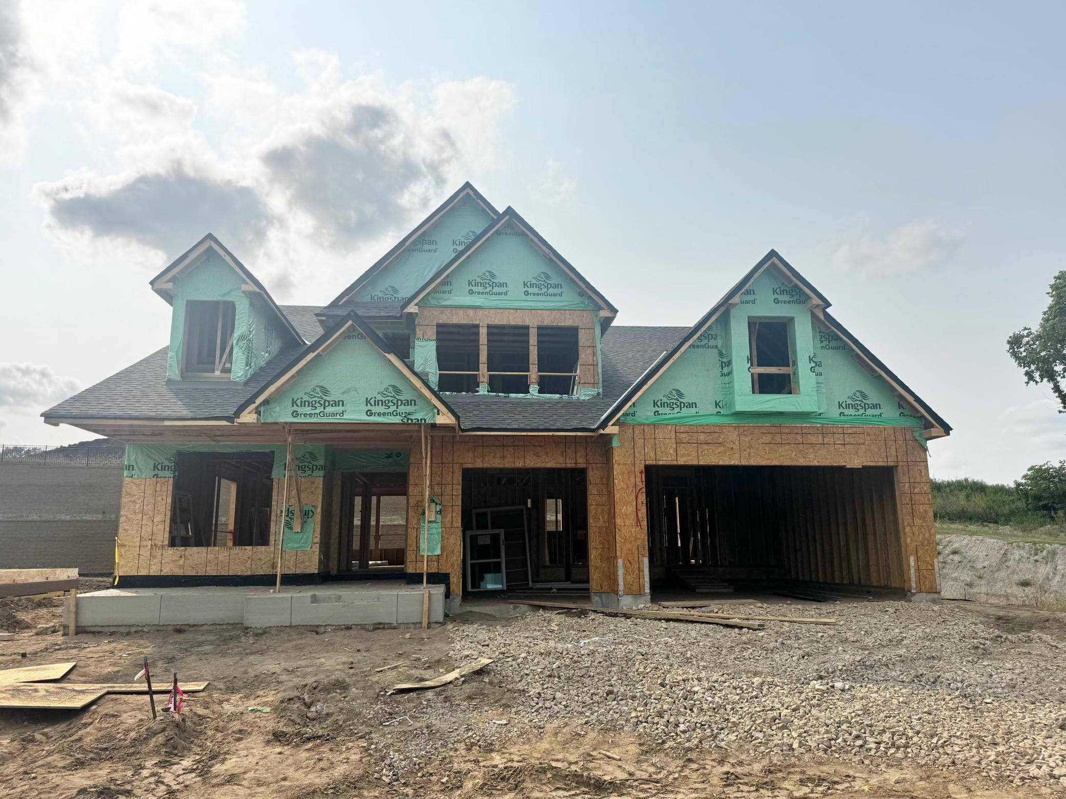 2560 Rock Elm RD, Shakopee, MN 55379