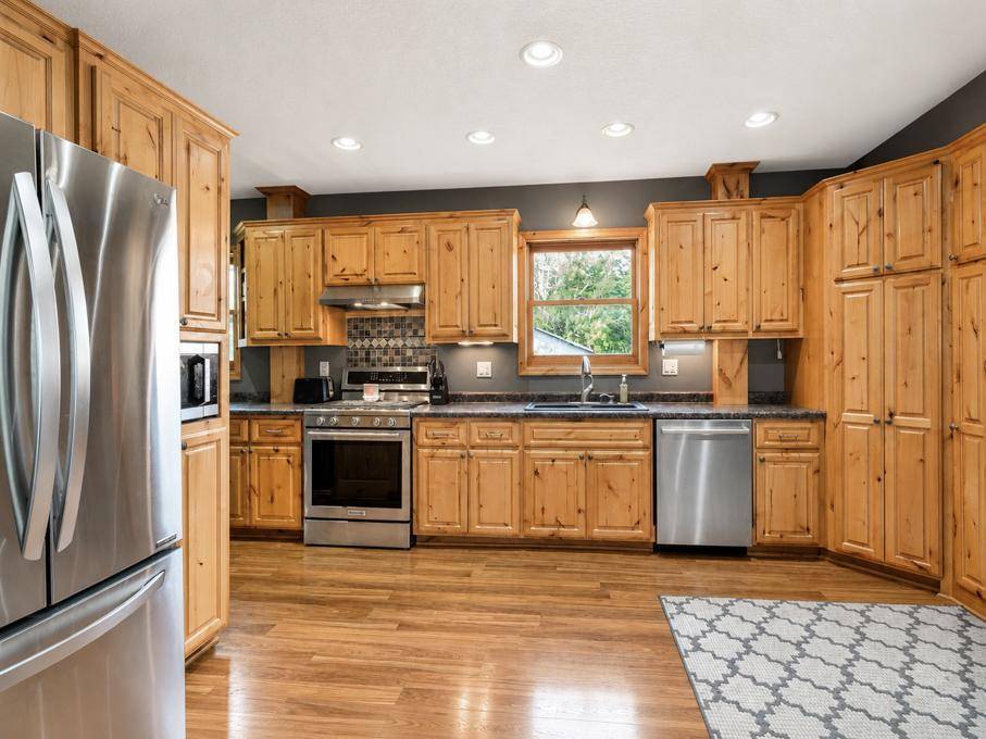 1024 Le Center ST, Le Center, MN 56057