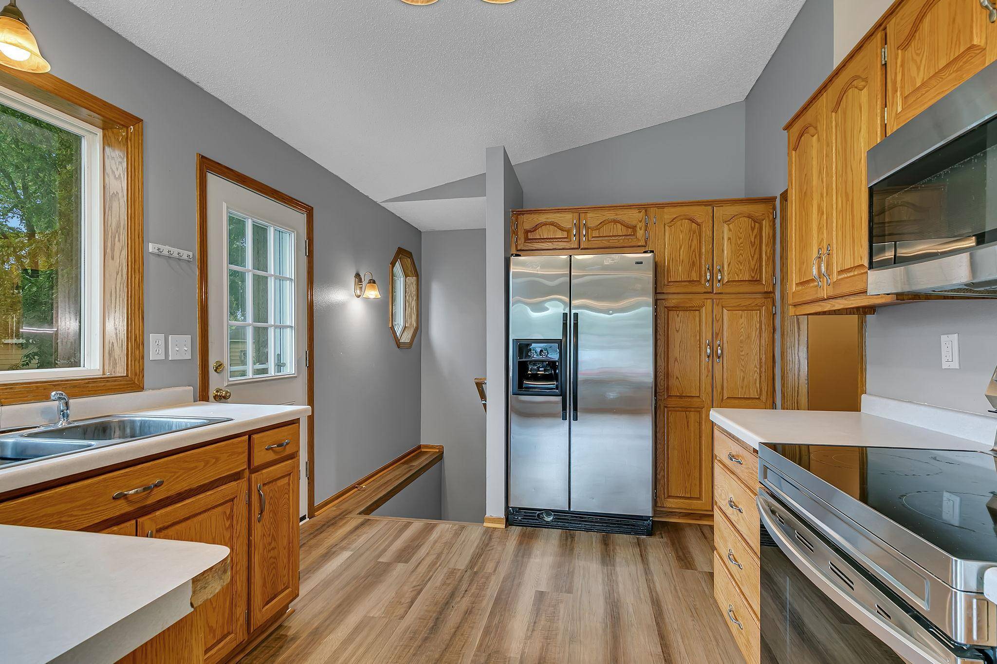 33 8th AVE N, Waite Park, MN 56387