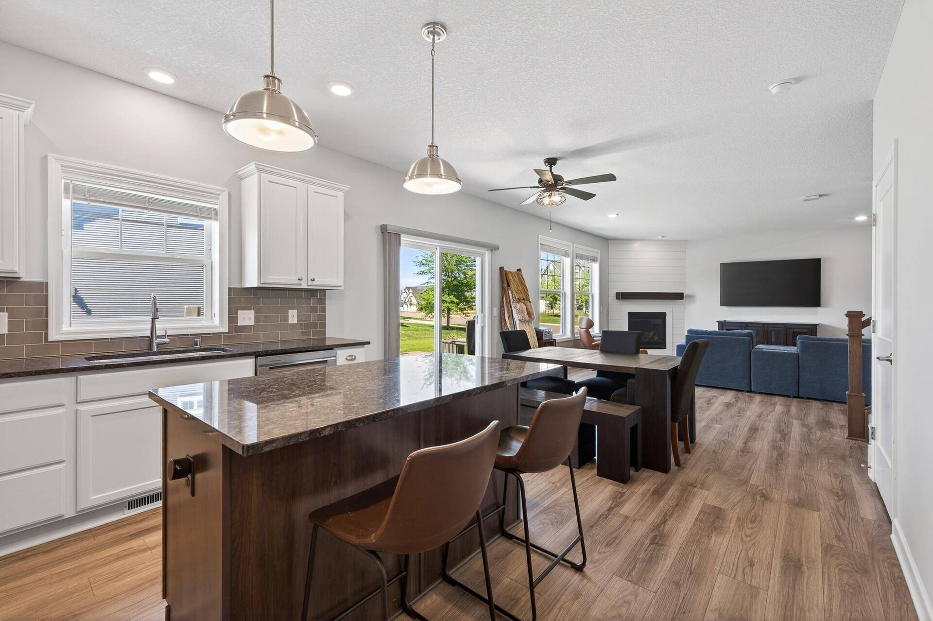 19314 Primrose LN, Corcoran, MN 55340