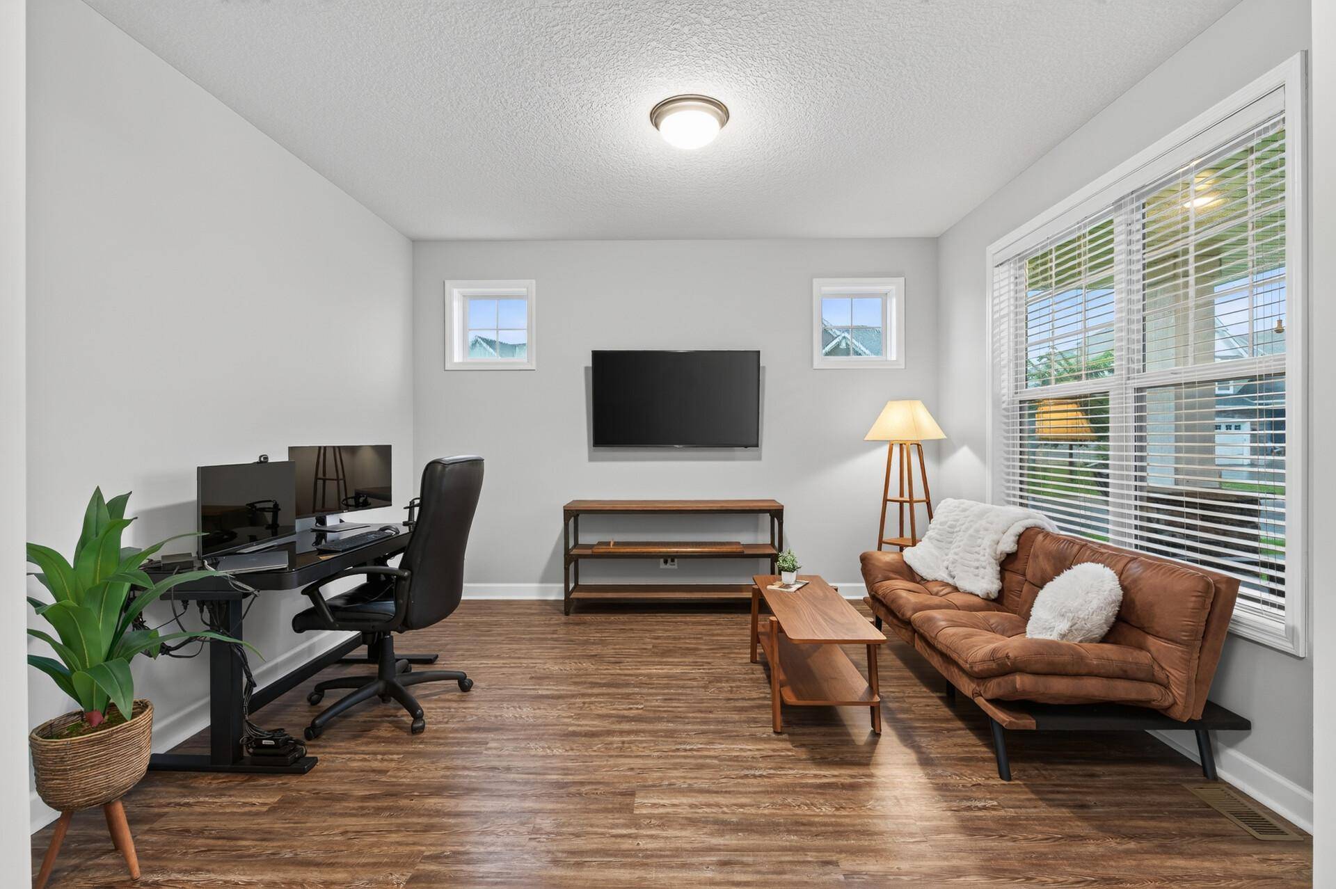 19314 Primrose LN, Corcoran, MN 55340