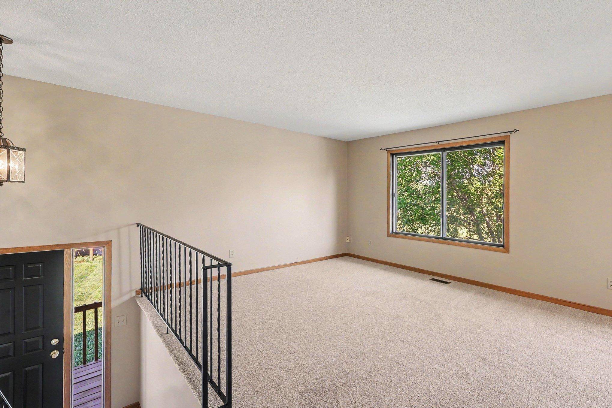 7803 Upper 167th ST W, Lakeville, MN 55044