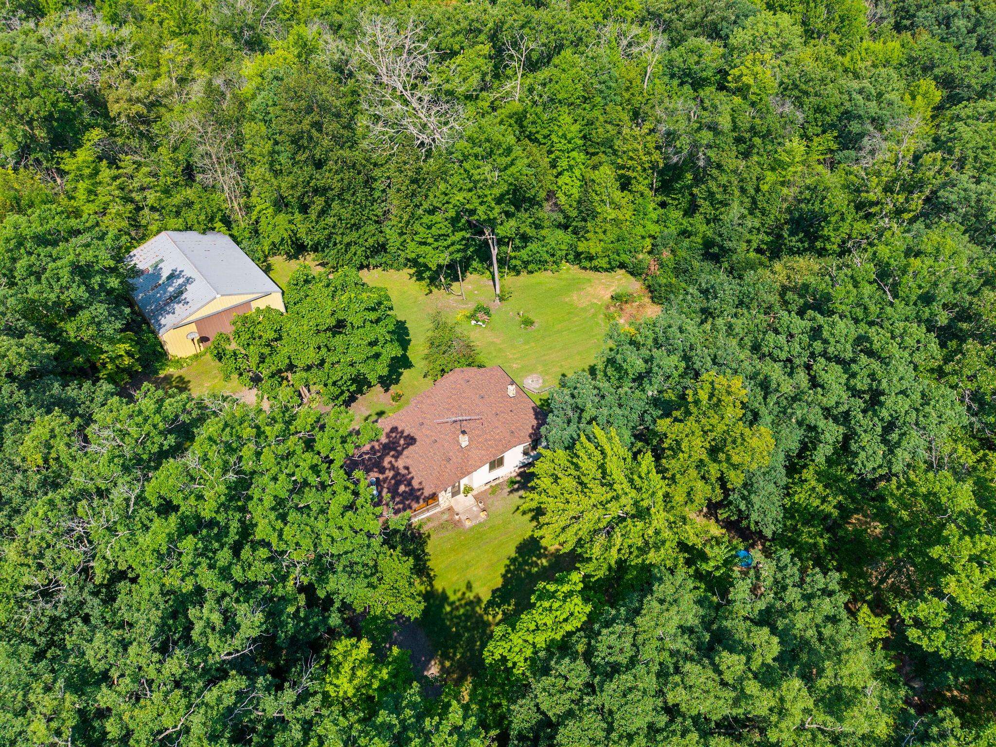 32350 Cedar Crest TRL NE, North Branch, MN 55056