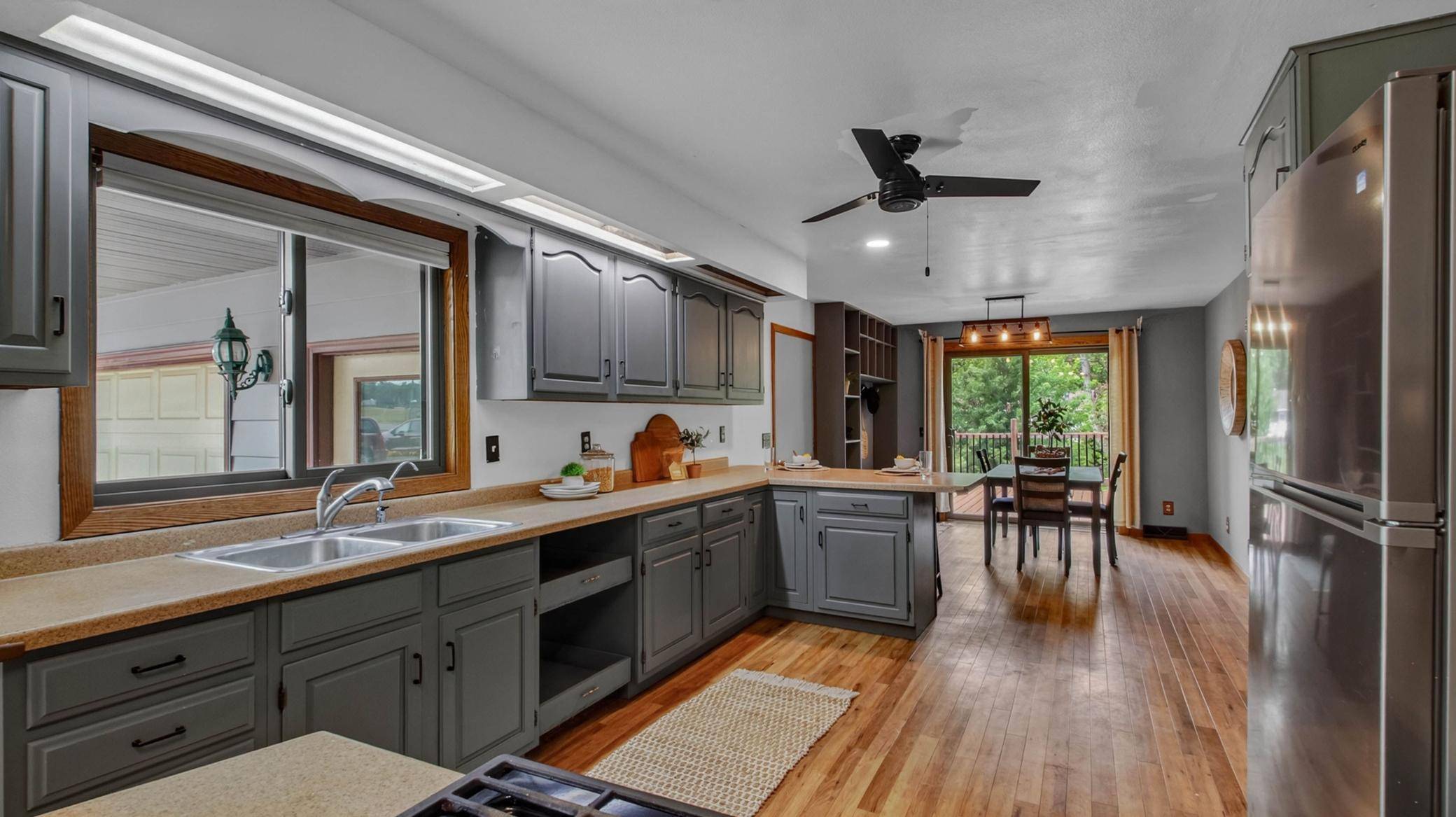 621 N Park PL, Cadott, WI 54727