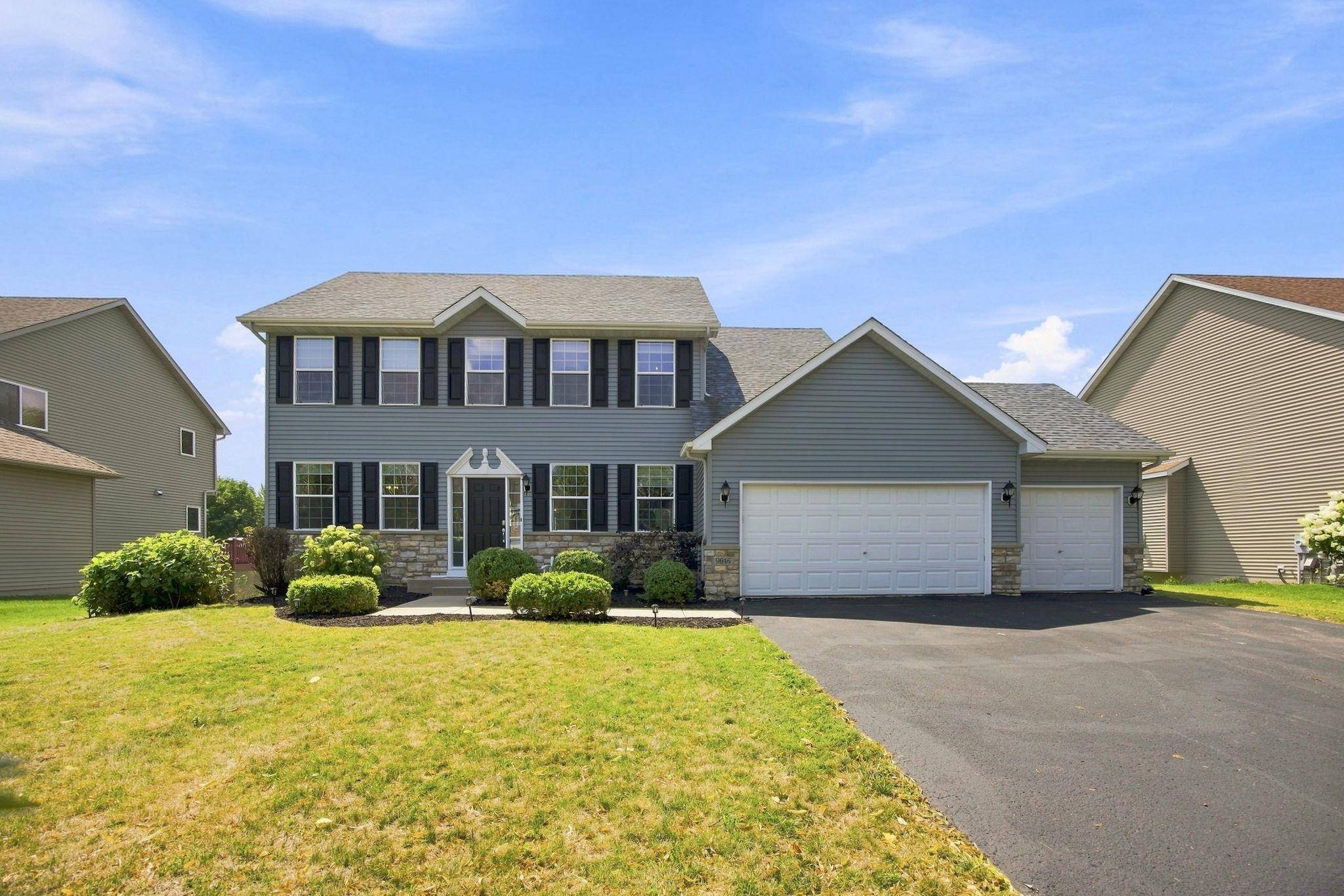 9646 Gander LN, Minnetrista, MN 55375