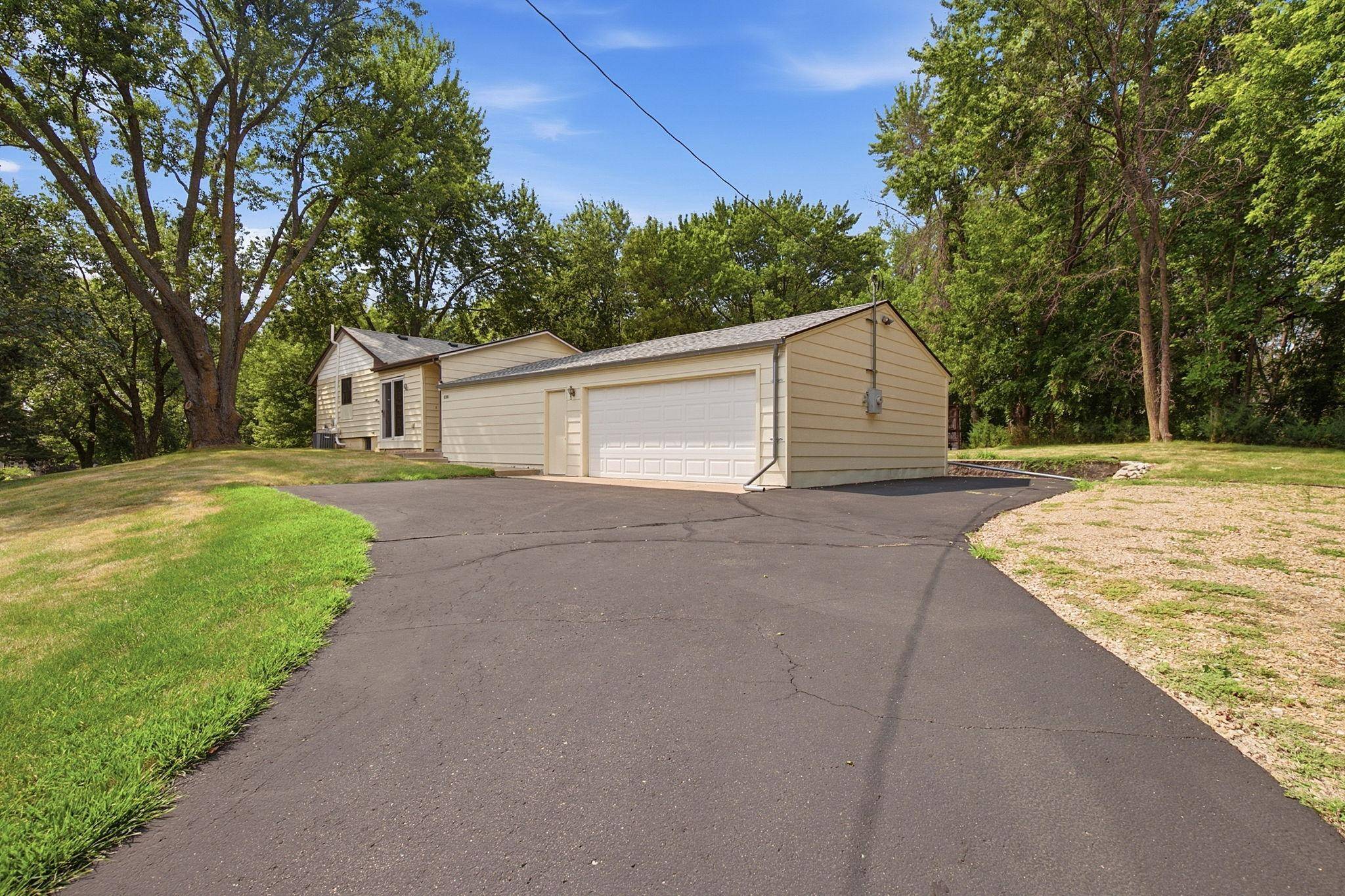 6399 Lake Sarah Heights DR, Rockford, MN 55373