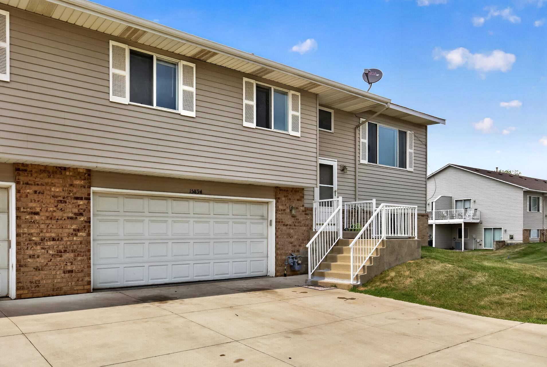 15894 Gooseberry WAY, Apple Valley, MN 55124