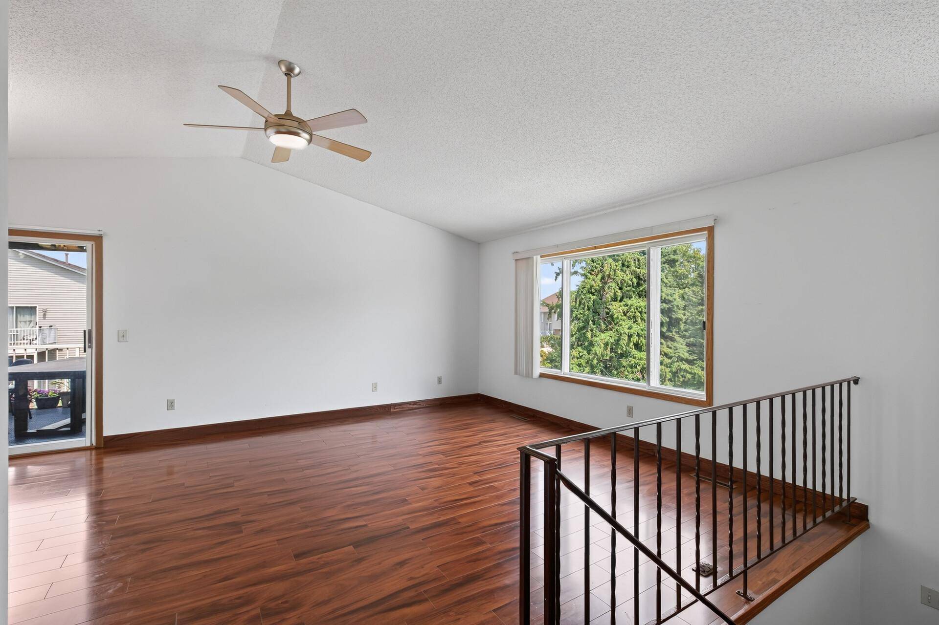 15894 Gooseberry WAY, Apple Valley, MN 55124