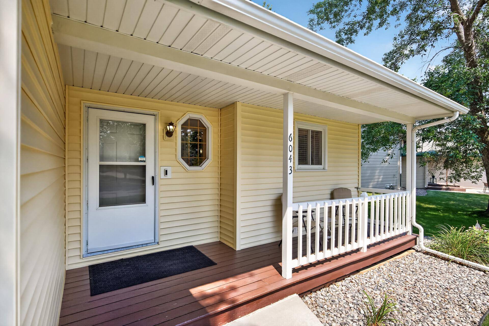 6043 Kalland DR NE, Albertville, MN 55301