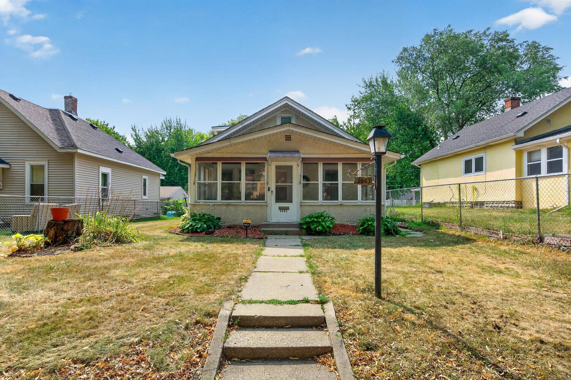 3643 Queen AVE N, Minneapolis, MN 55412