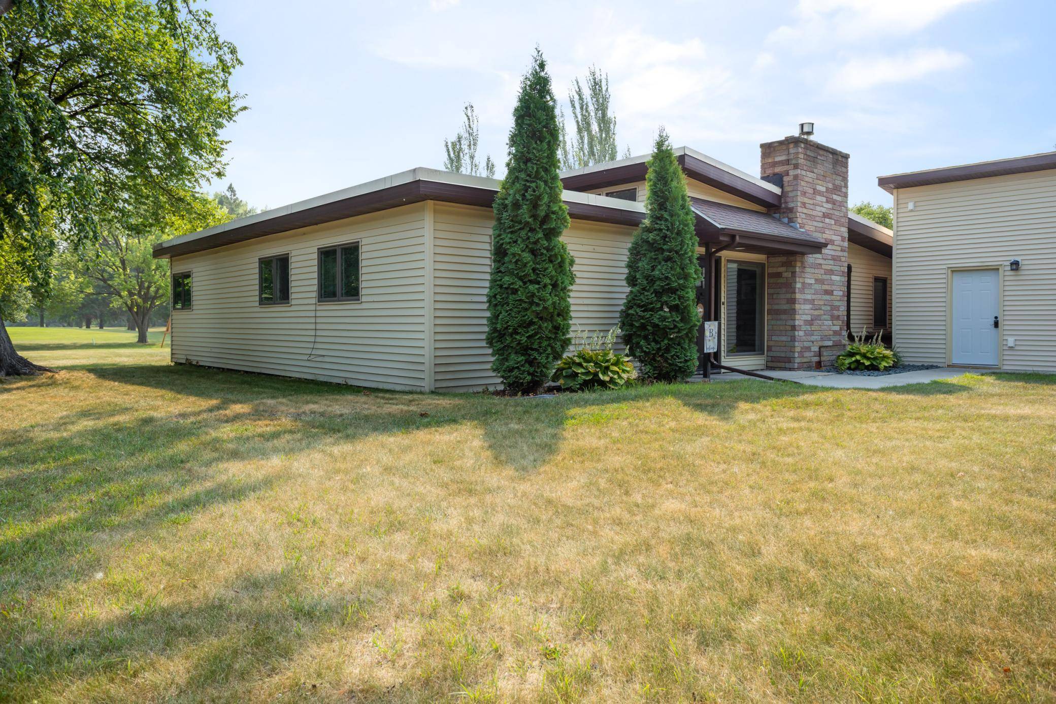 844 2nd ST N, Wahpeton, ND 58075