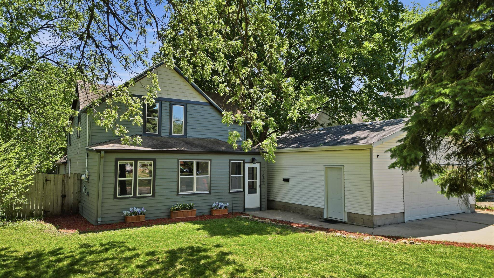 1035 E Main ST, Mankato, MN 56001
